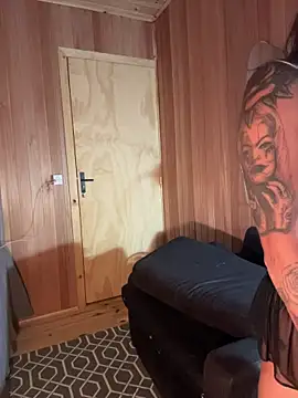 AliceStone19's sex show image