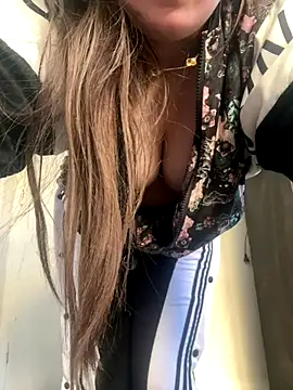 Изображение секс-шоу модели Sal_ma9 Изображение секс-шоу модели Sal_ma9