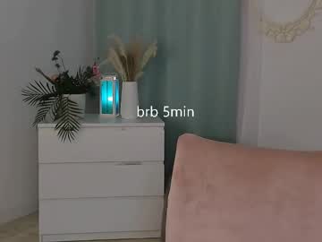 Изображение секс-шоу модели freckle_diyana Изображение секс-шоу модели freckle_diyana