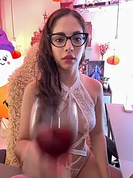 Изображение секс-шоу модели Zoe_Bae Изображение секс-шоу модели Zoe_Bae