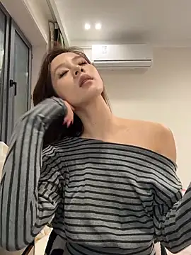 AAi-0329's sex show image