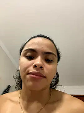 Изображение секс-шоу модели safadinhaquenteW Изображение секс-шоу модели safadinhaquenteW