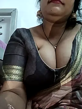 Изображение секс-шоу модели Nyra-23 Изображение секс-шоу модели Nyra-23