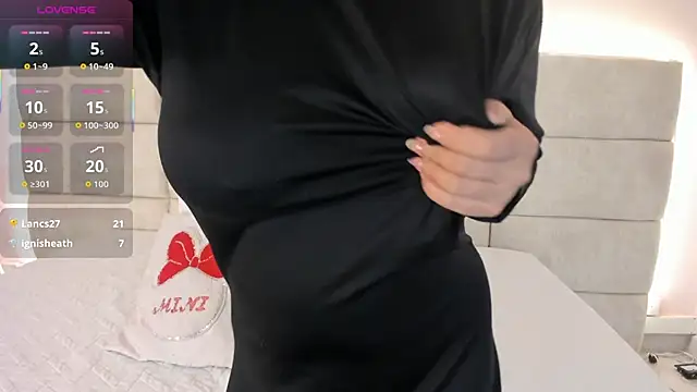 _Nadiaa's sex show image