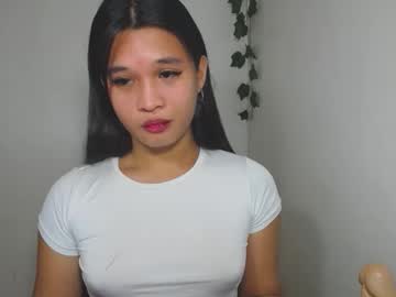 asian_yannie's sex show image