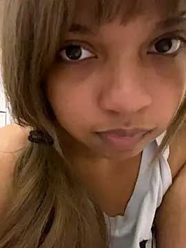 AwkwardJasminee's sex show image