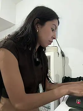 Valeedoll's sex show image