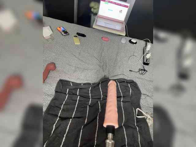 black-princess27's sex show image