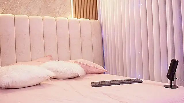 Изображение секс-шоу модели emyli_sw_