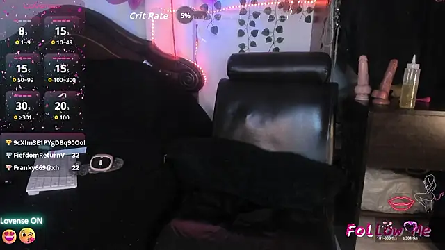 naughty_curvy1_'s sex show image