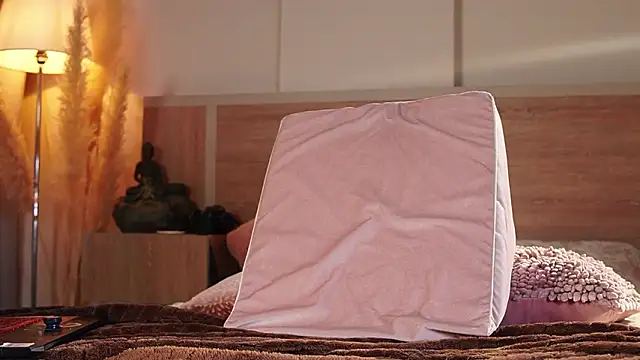 AliceShazaham_'s sex show image