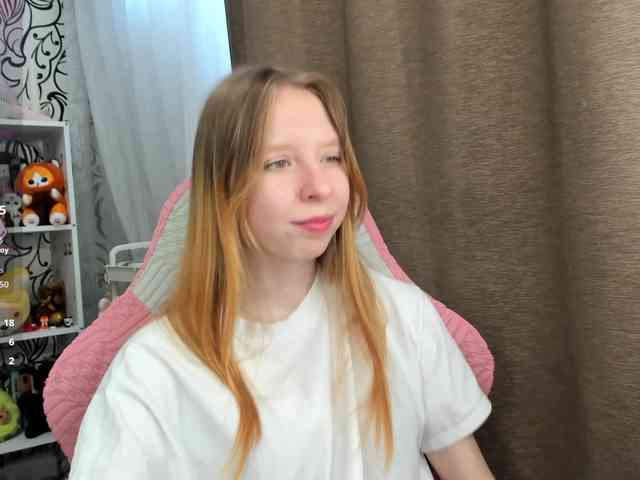 IamLoli's sex show image