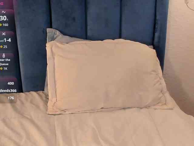 malih-'s sex show image