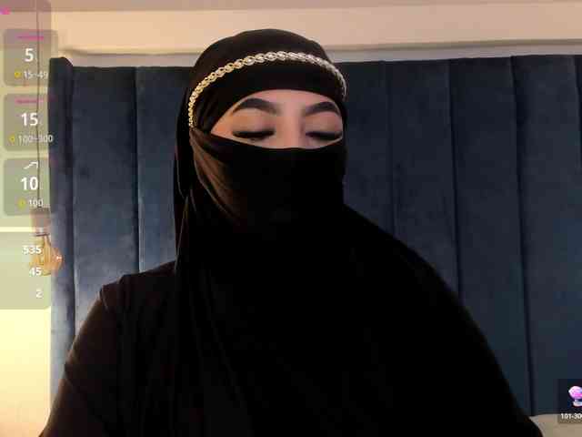 malih-'s sex show image