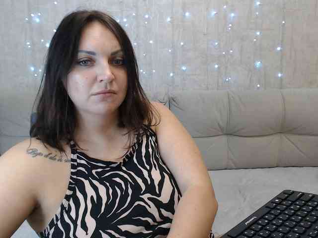 Sexshow-Bild von AngelinaCute Sexshow-Bild von AngelinaCute