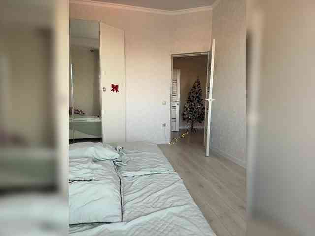 LunaLu13's sex show image