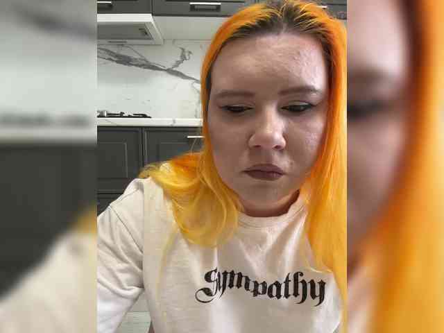 LunaLu13's sex show image