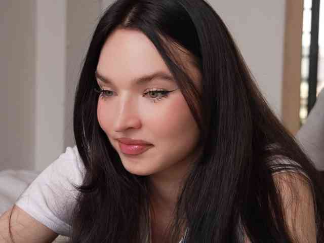 Merrimarina's sex show image