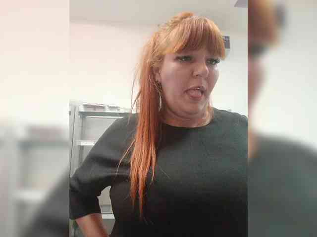 Изображение секс-шоу модели MiaLovely