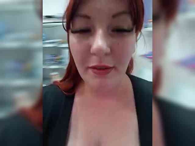 MiaLovely's sex show image