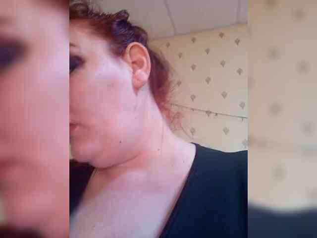 MiaLovely's sex show image