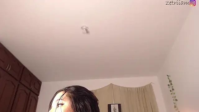Изображение секс-шоу модели Zetrionn Изображение секс-шоу модели Zetrionn