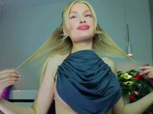 LegallyBlondea's sex show image