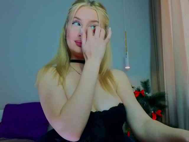 LegallyBlondea's sex show image