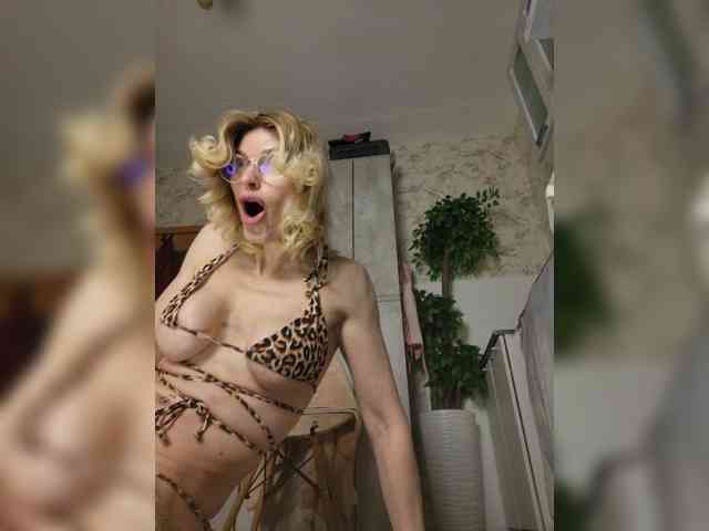 Divochka's sex show image Divochka's sex show image