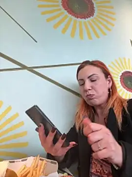 PervyxMilfxx's sex show image