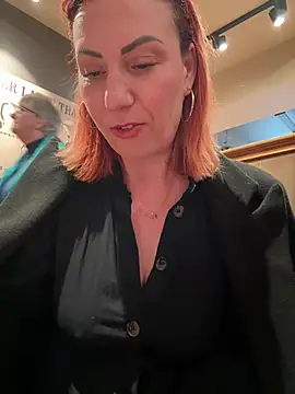 Изображение секс-шоу модели PervyxMilfxx