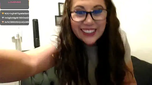 Изображение секс-шоу модели MirandaLatinaLovely