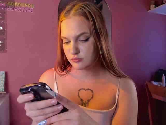 Изображение секс-шоу модели CarolineLovers