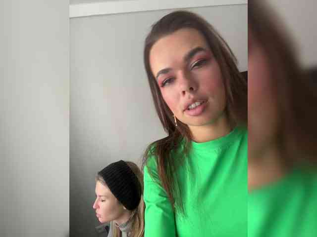 GiaVibey's sex show image