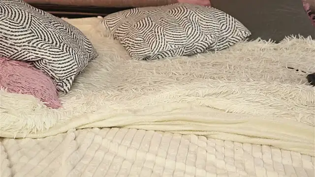 Изображение секс-шоу модели AmiLewis