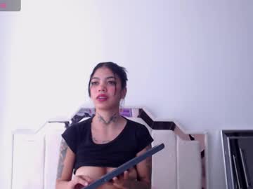 Изображение секс-шоу модели zoe_kravitx
