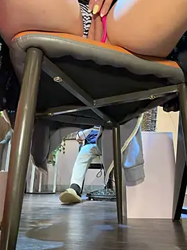 Linh_2004's sex show image