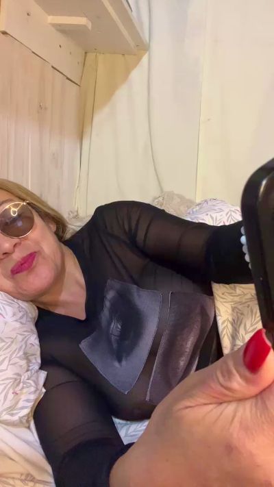 Изображение секс-шоу модели charlotte_milf3