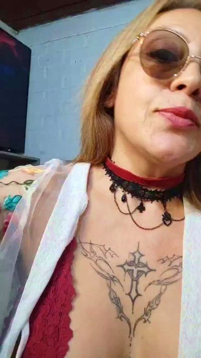 Изображение секс-шоу модели charlotte_milf3