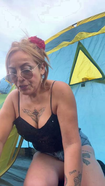 Изображение секс-шоу модели charlotte_milf3