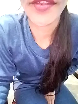 Изображение секс-шоу модели Cute-Naavya