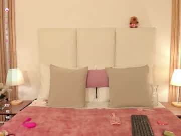 Изображение секс-шоу модели julietastong Изображение секс-шоу модели julietastong