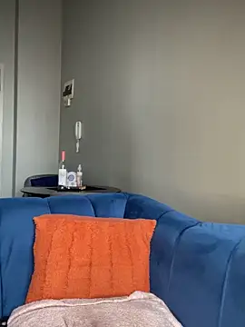 Sexshow-Bild von Curveysinaa