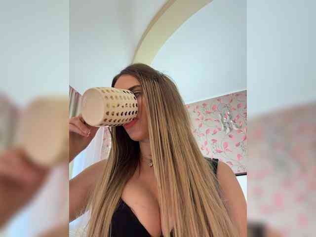 LedyMiya's sex show image