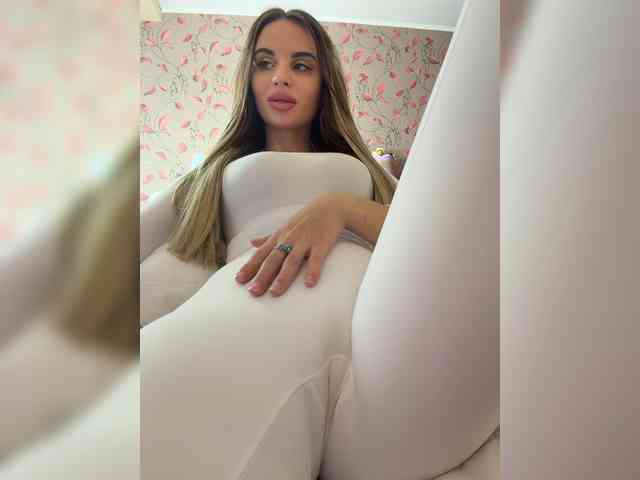 LedyMiya's sex show image