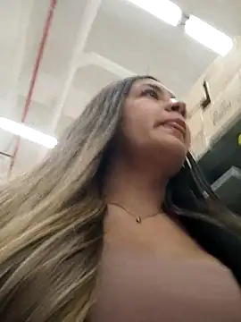 Изображение секс-шоу модели alana_69