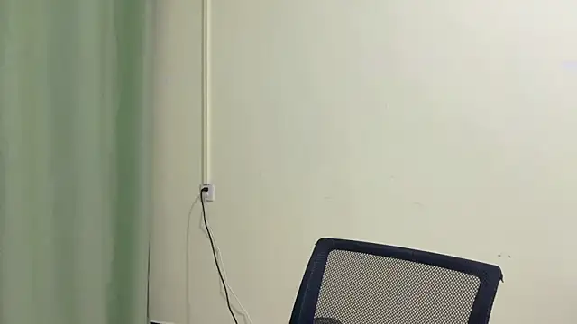 Nicole-13's sex show image