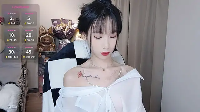 M-OTT_'s sex show image