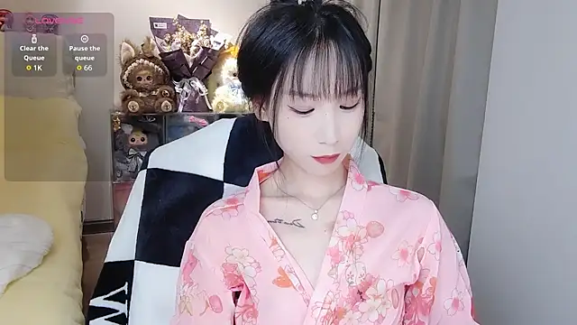 M-OTT_'s sex show image