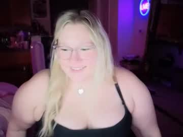 piggyrose's sex show image